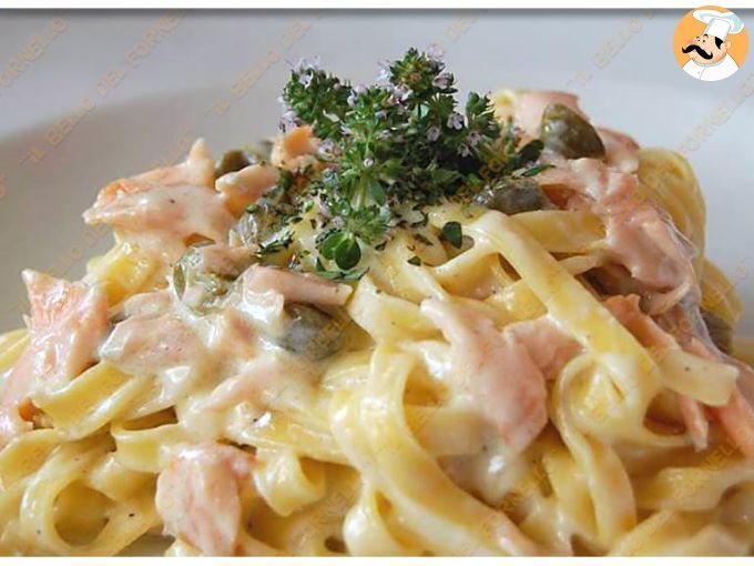 Tagliatelle funghi porcini e salmone