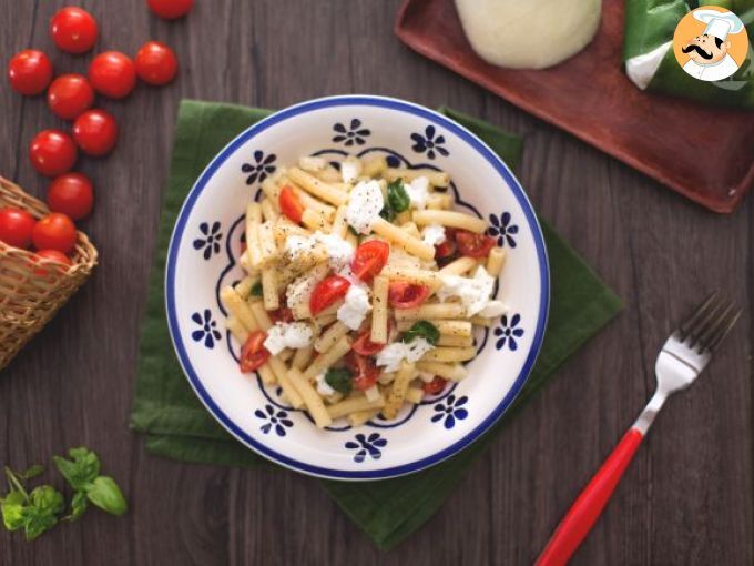 Pasta fredda alla caprese