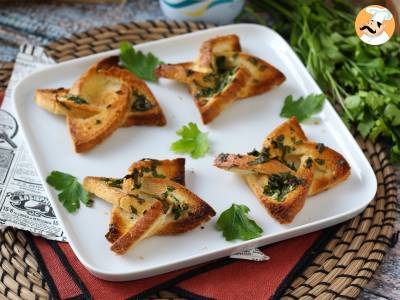 Ricetta Stelle di pane all'aglio, un ottimo aperitivo per le feste