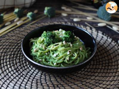 Ricetta Pasta cremosa con broccoli e mandorle: un piatto facile da preparare e ricco di sapore