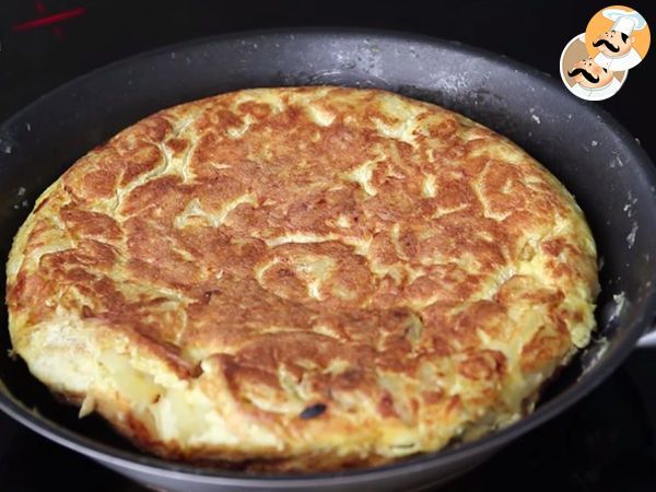 Tortilla di patate spagnola, la ricetta originale da riprodurre a casa -  Ricetta Petitchef