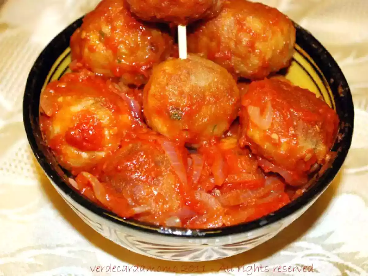 Albondigas: le polpette spagnole al sugo facili e ricche di sapore - foto 2