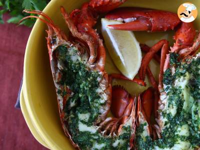 Astice al forno con prezzemolo e limone: semplicità e raffinatezza a tavola. - foto 6