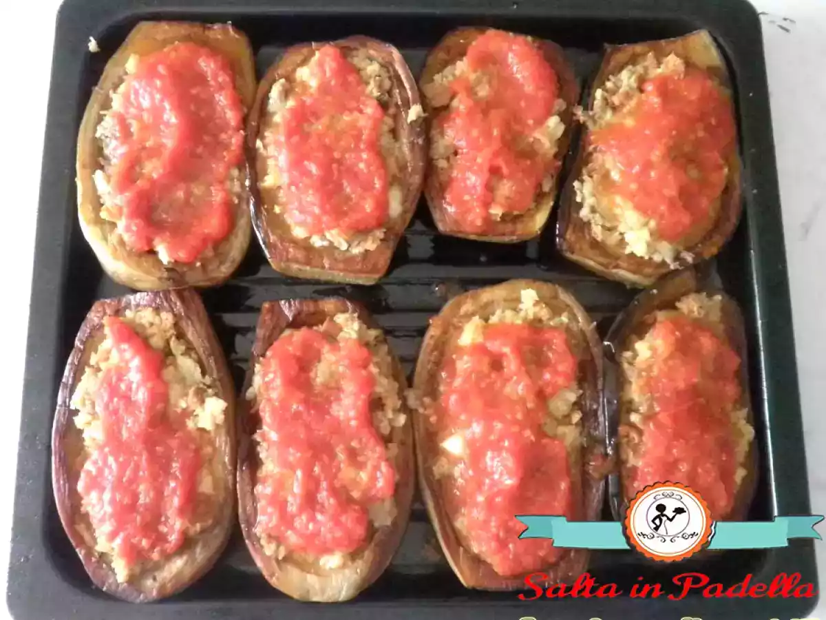 Barchette di Melanzane ripiene con salame e pane - foto 4