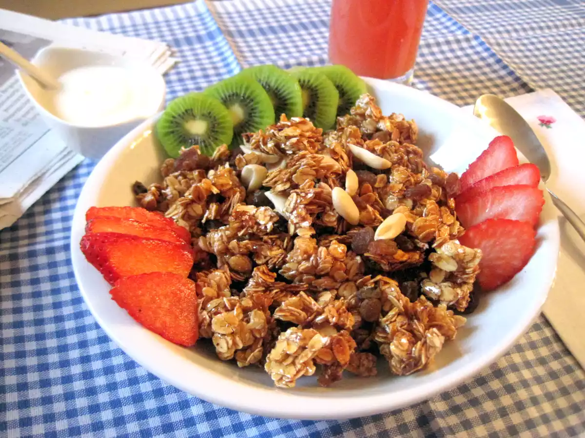 Bircher Muesli con yogurt e spremuta di pompelmo - foto 2