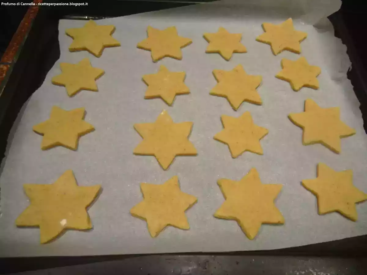Biscotti alla nocciola - dolci auguri di Natale - foto 2