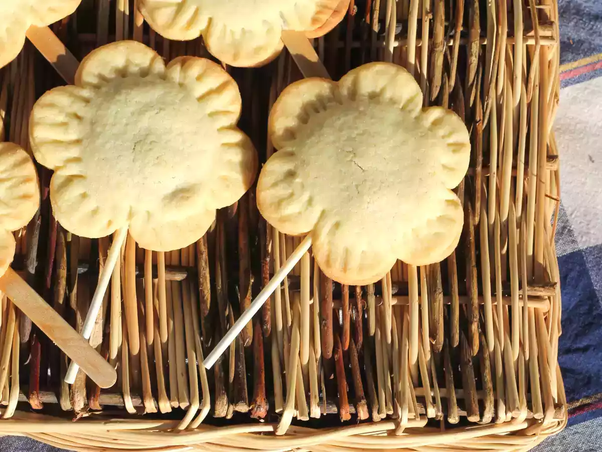 Biscotti ripieni sullo stecco - foto 2