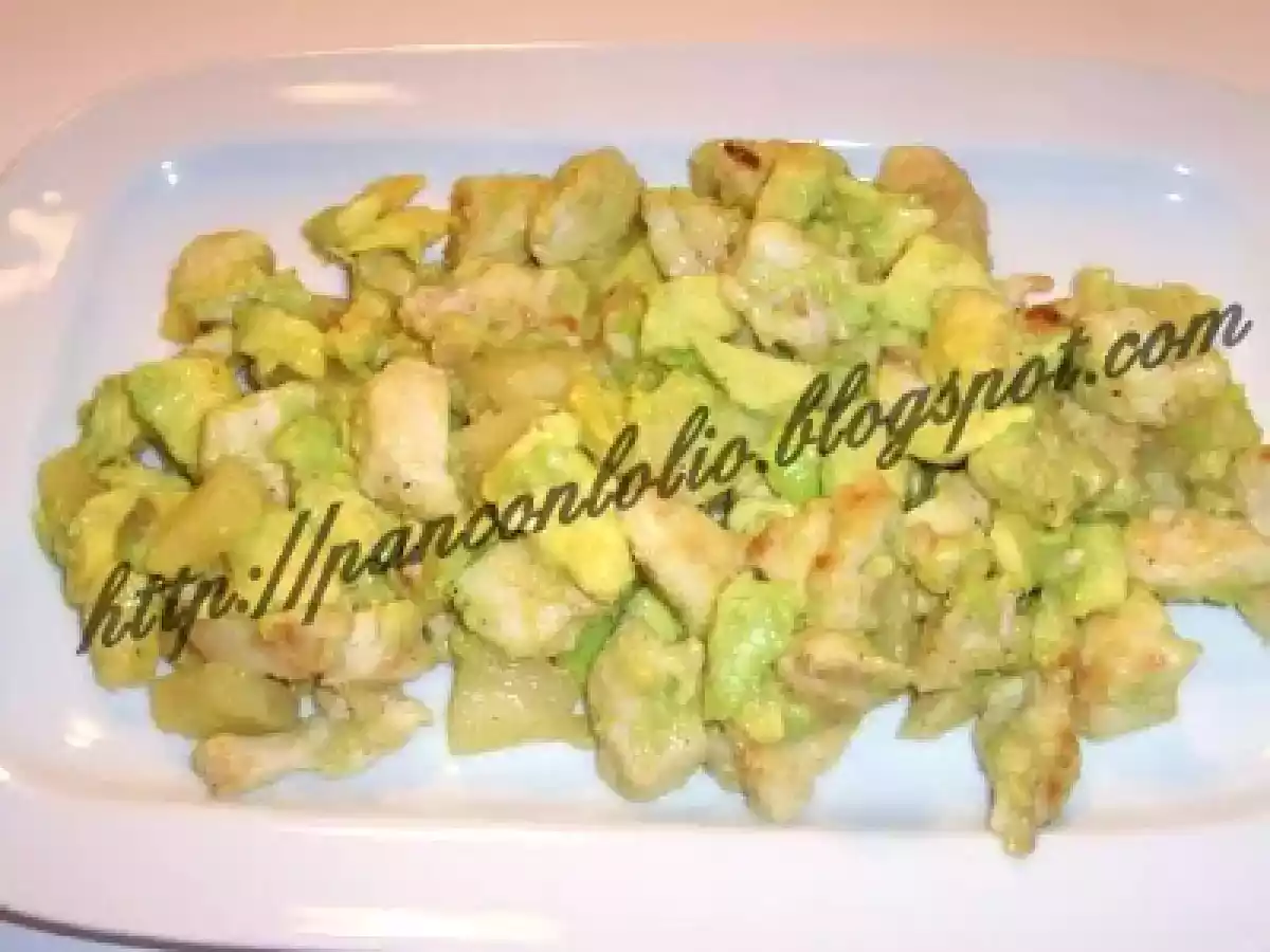 Bocconcini di pollo con avocado e ananas e assaggio di primavera - foto 2