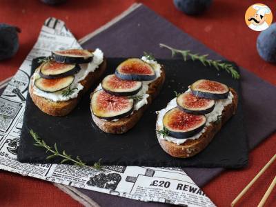 Bruschetta di fichi con formaggio fresco, miele e rosmarino - foto 2