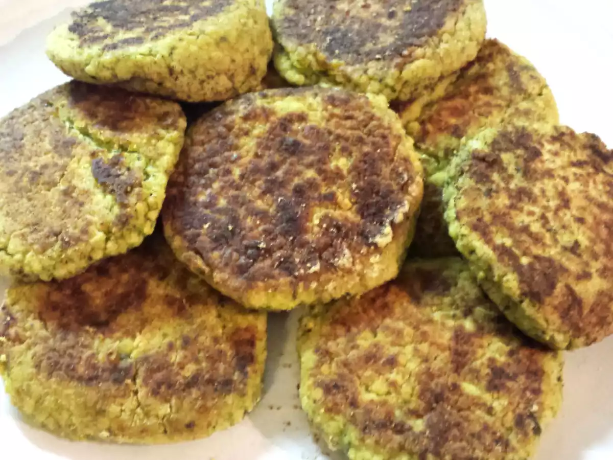 Burger vegetariani di broccoli e miglio - foto 5