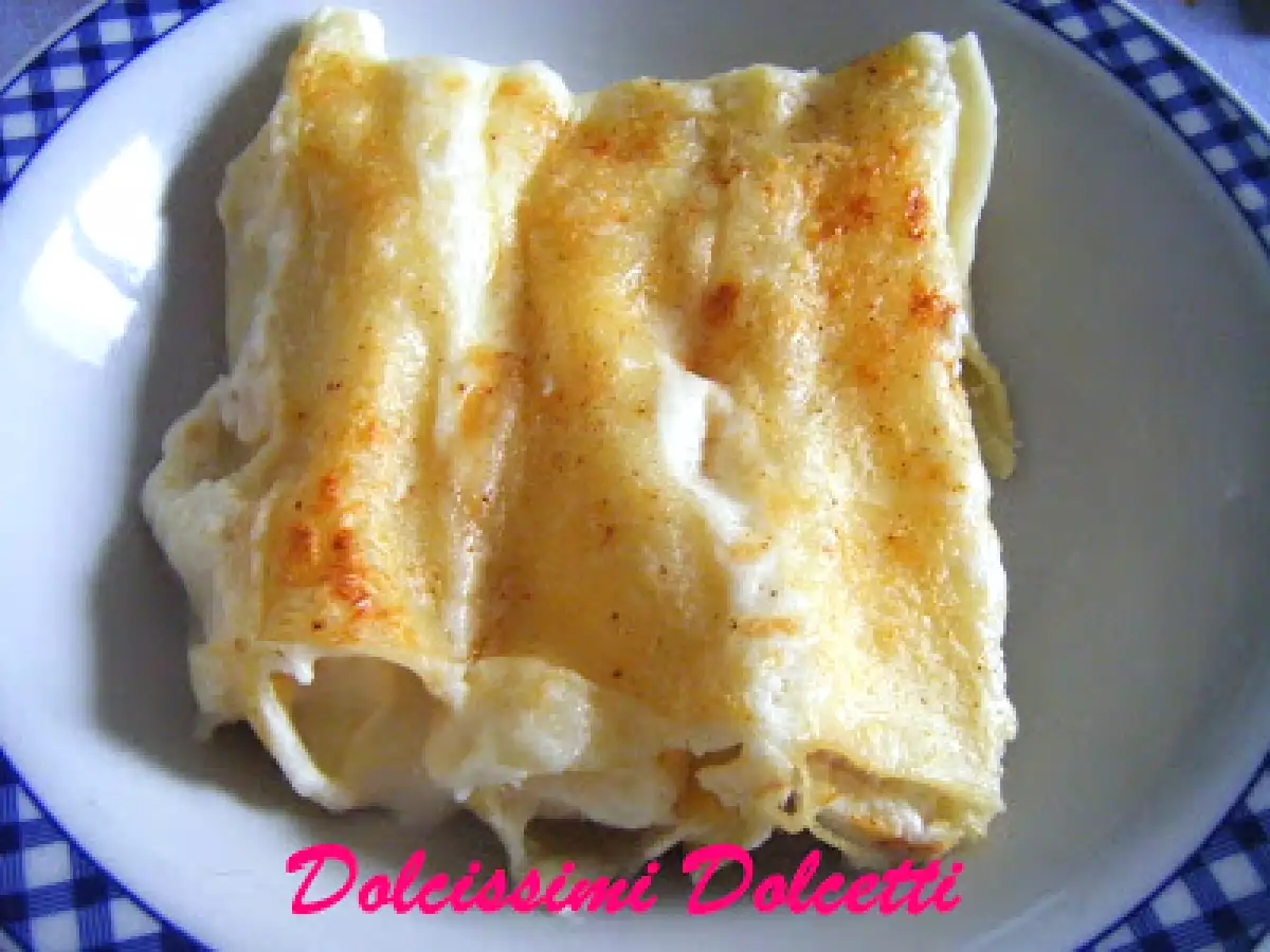 Cannelloni bianchi con ricotta e prosciutto cotto: la ricetta cremosa e gratinata al forno
