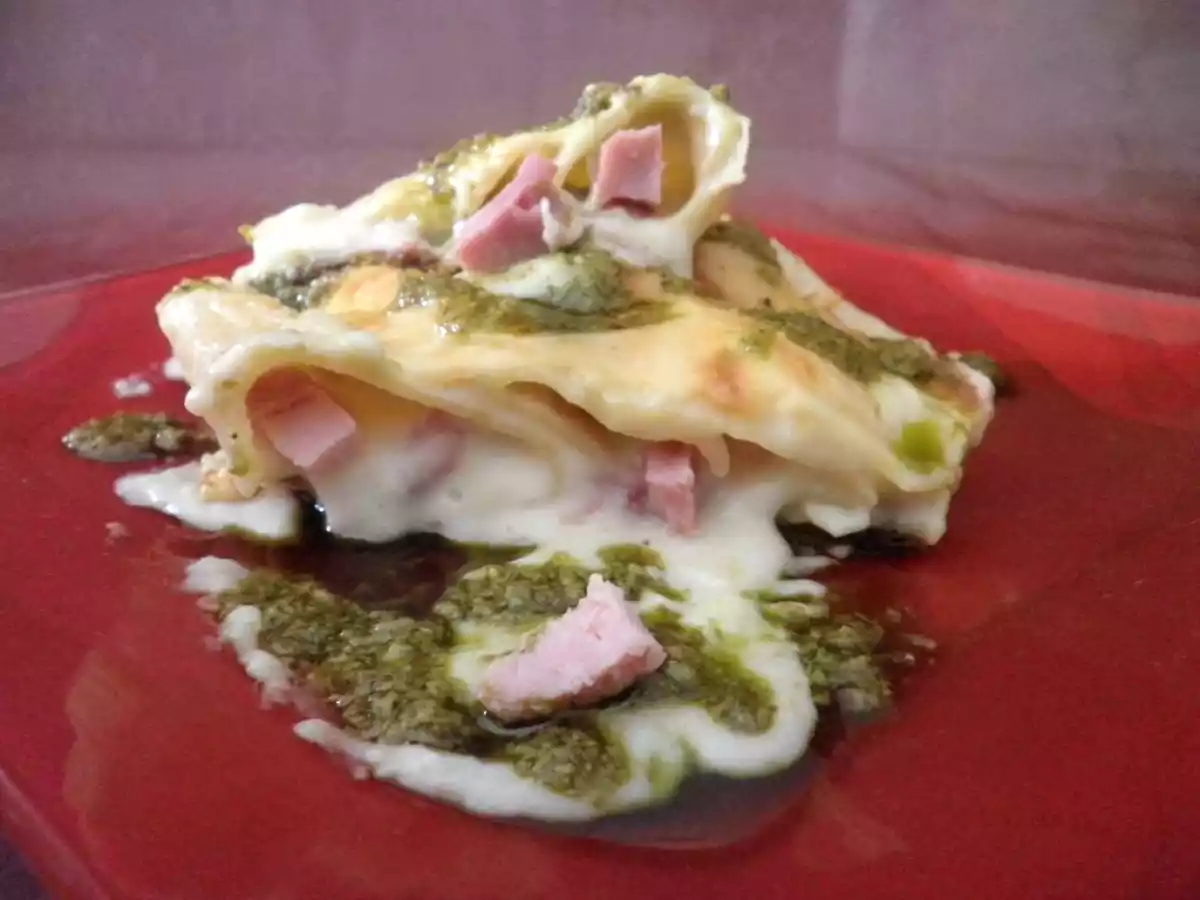 Cannelloni con besciamella pesto e prosciutto cotto Naturì