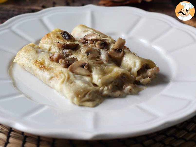 Cannelloni funghi e salsiccia: un primo piatto ricco e gustoso