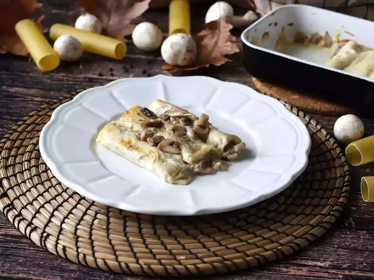 Cannelloni funghi e salsiccia: un primo piatto ricco e gustoso - foto 2