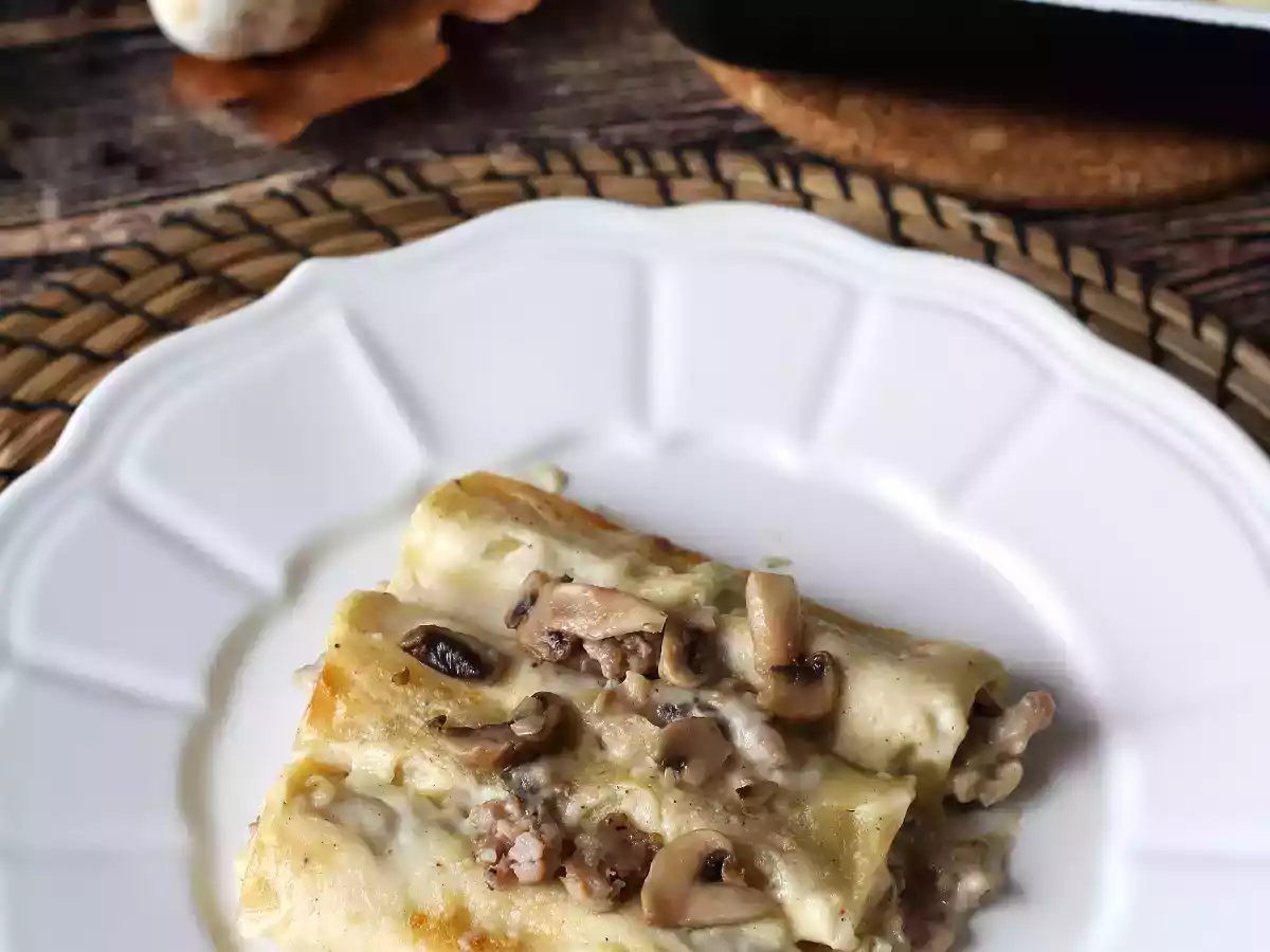 Cannelloni funghi e salsiccia: un primo piatto ricco e gustoso - foto 4