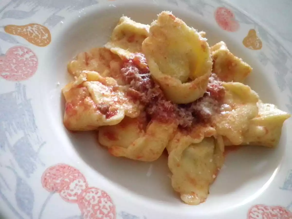 Cappelletti fatti in casa al Ragù di carne - foto 5