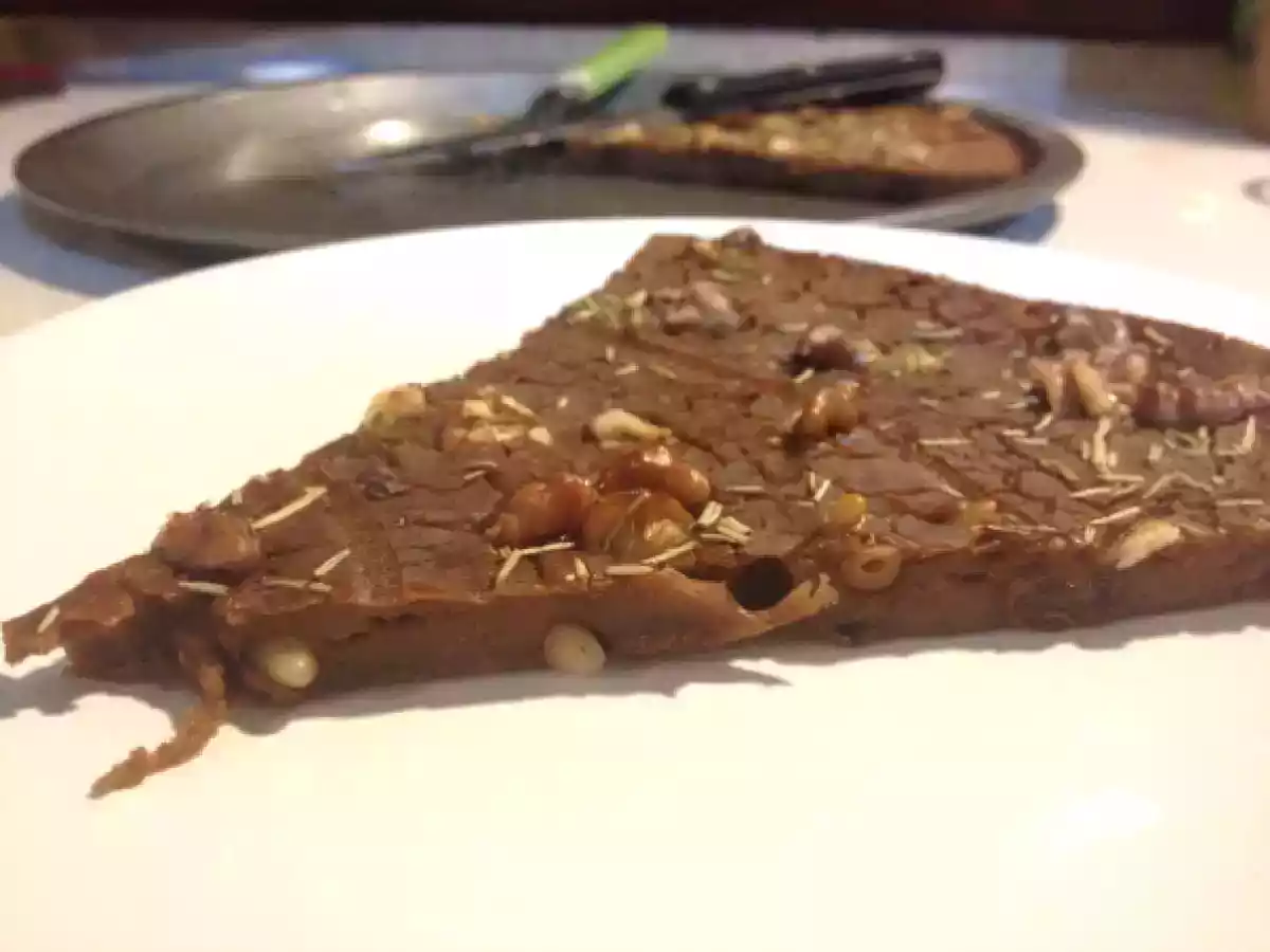 Castagnaccio con noci e uvetta - foto 2