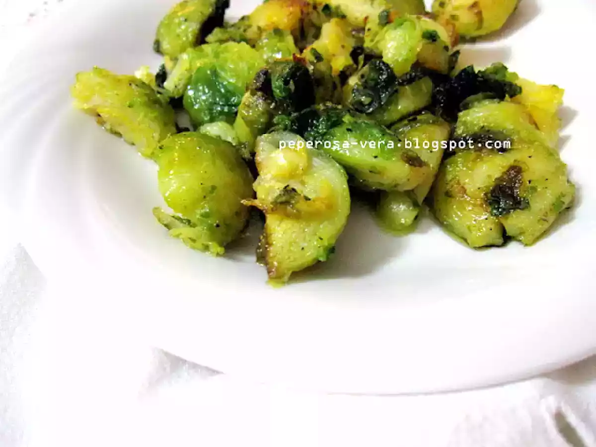 Cavolini di Bruxelles saltati in padella - foto 2