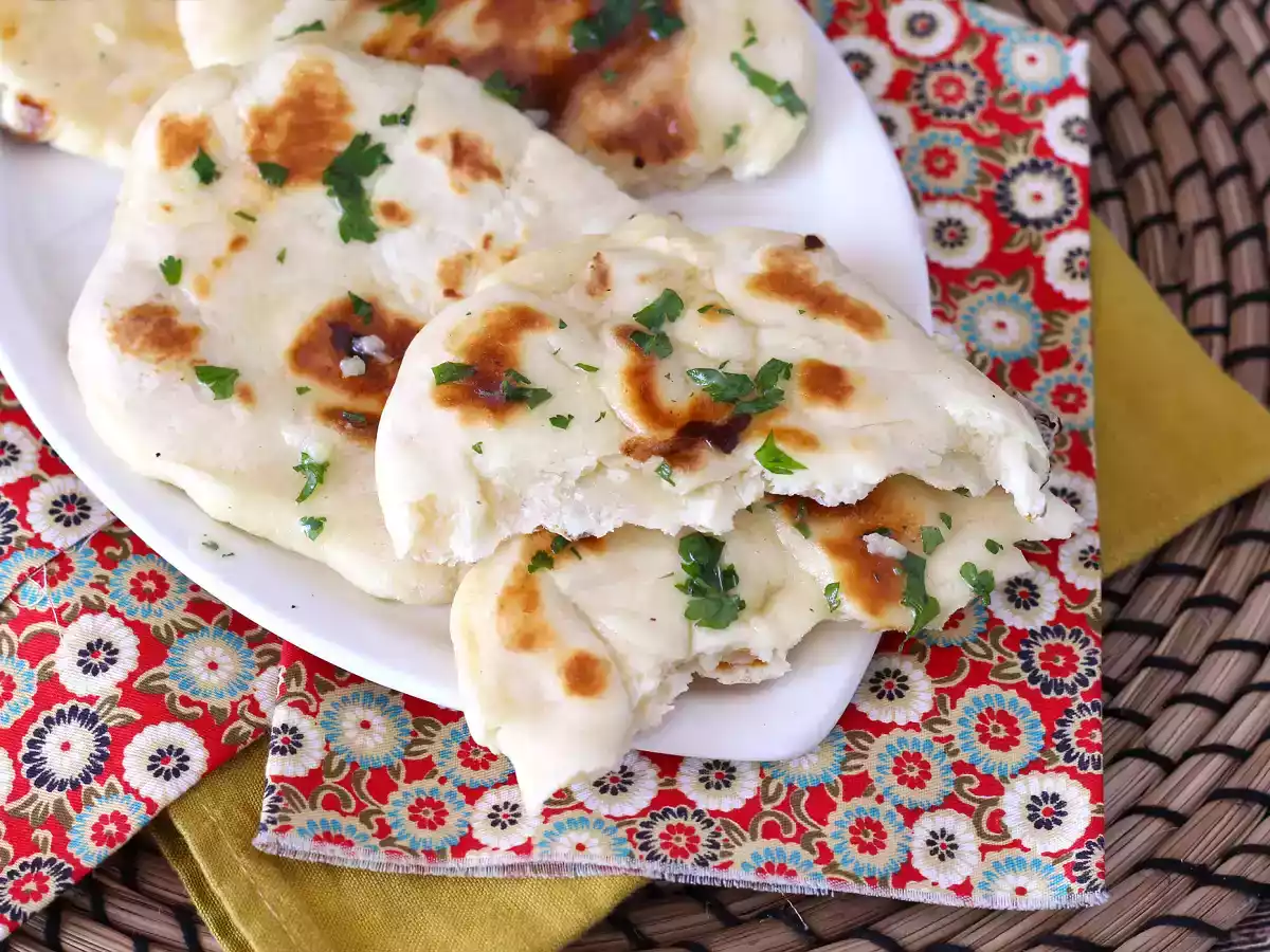 Cheese naan in padella - Ricetta veloce
