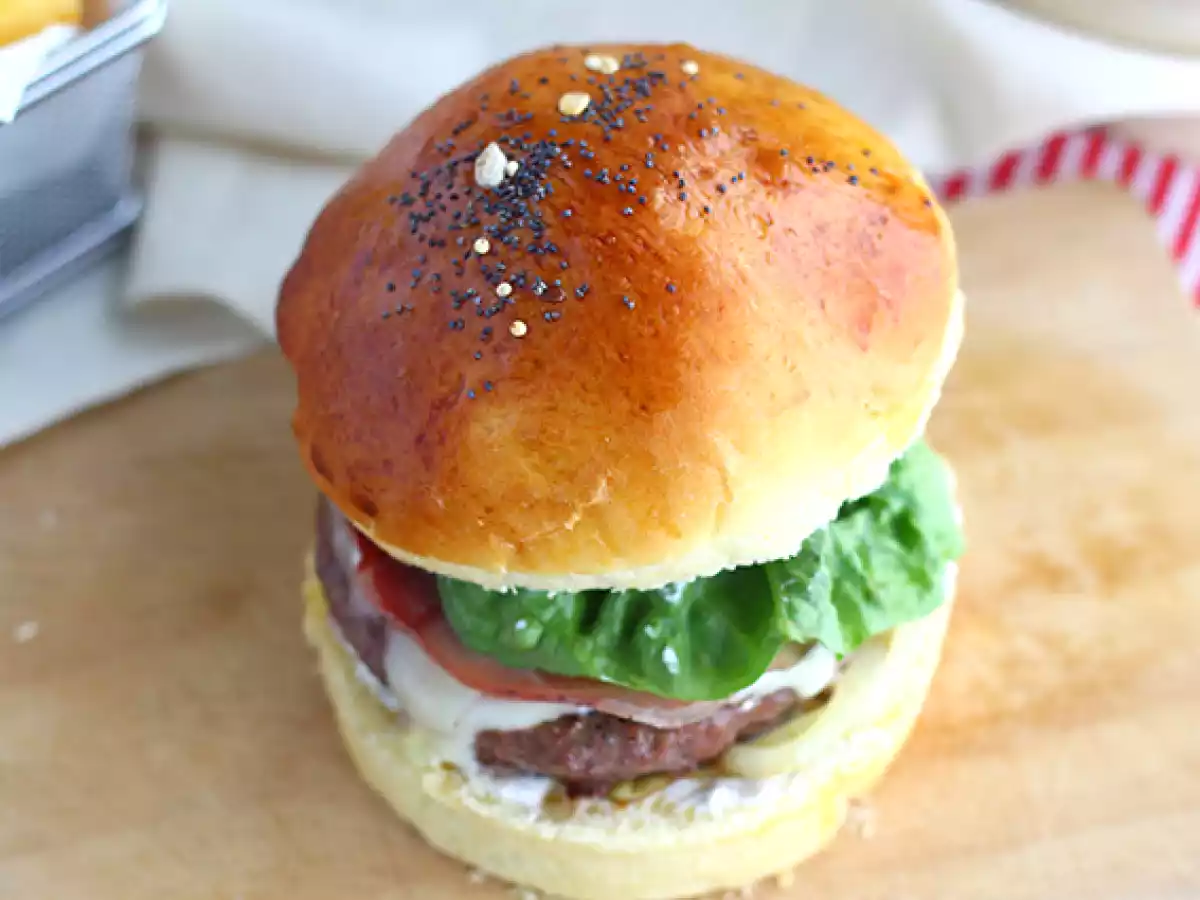 Cheeseburger con pancetta e cipolla - foto 3