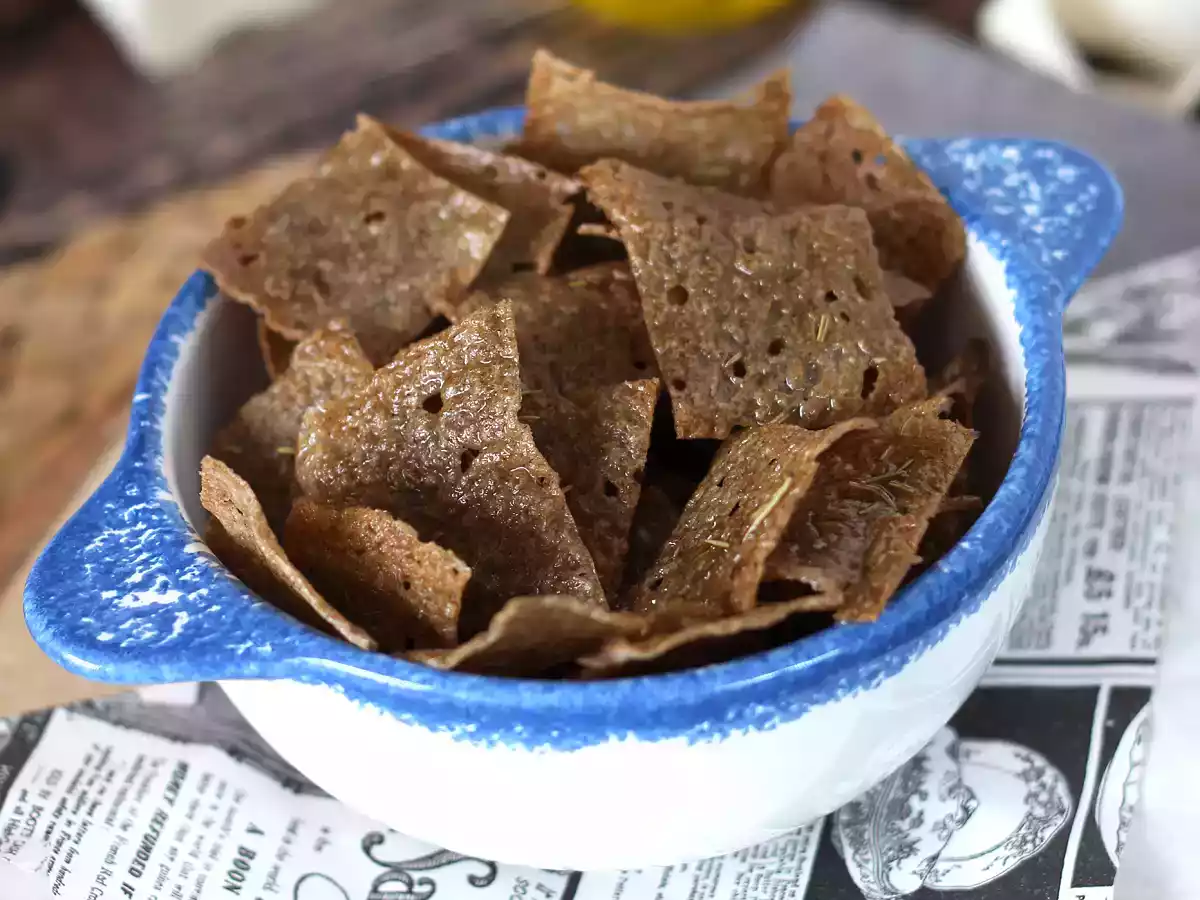 Chips di crêpes al grano saraceno, perfette per l'aperitivo!