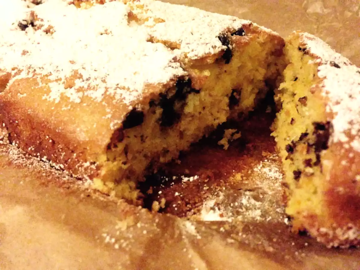 Ciambella al mandarino con gocce di cioccolato fondente
