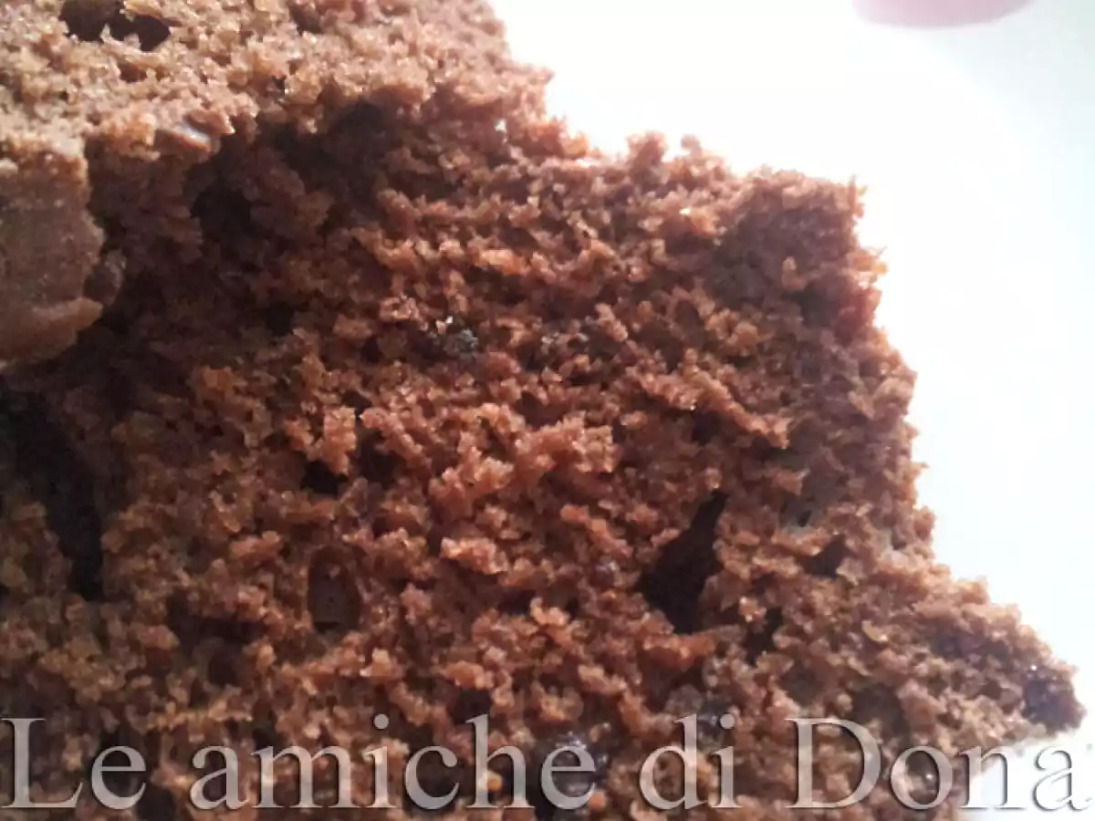 Ciambellone al cioccolato con fondente peperoncino e paprika dolce