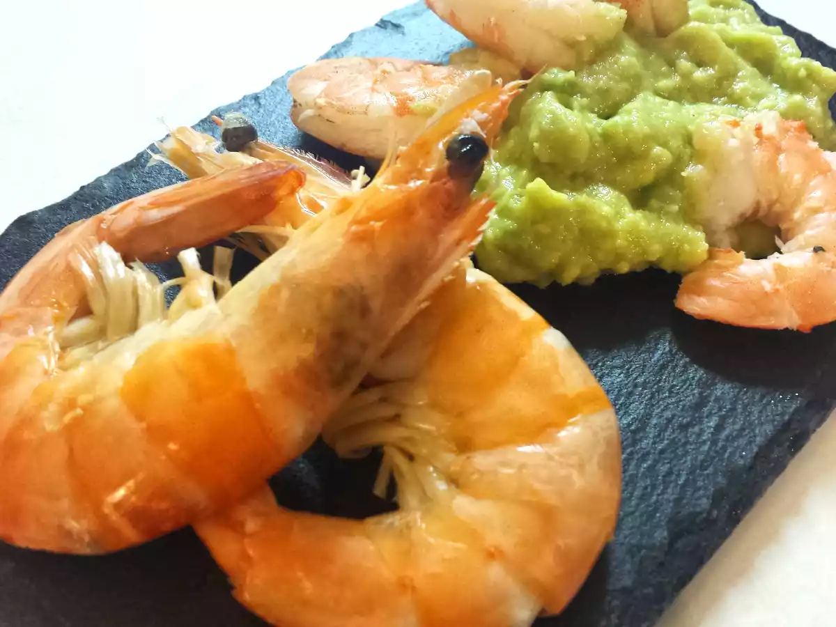 Cocktail di gamberi con salsa all'avocado