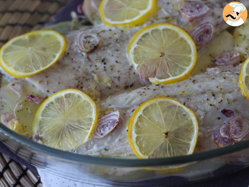 Come cucinare lo sgombro al forno con patate? - foto 4