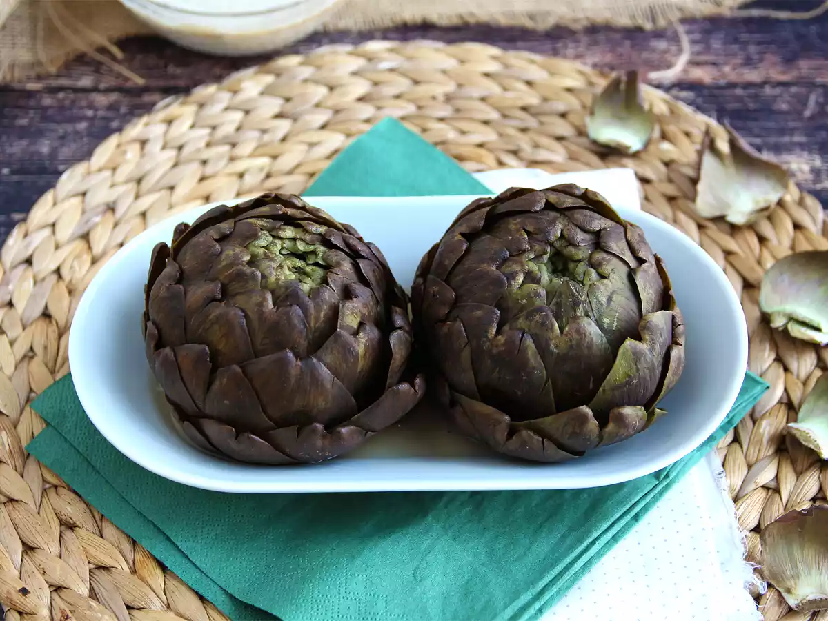 Come preparare i carciofi bolliti?