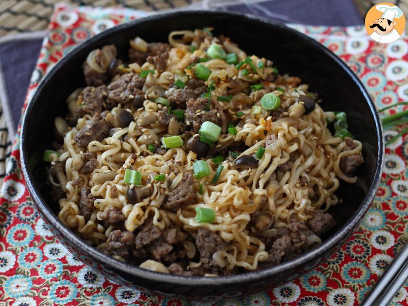 Come si cucinano i noodles istantanei? La ricetta veloce con manzo e funghi! - foto 6