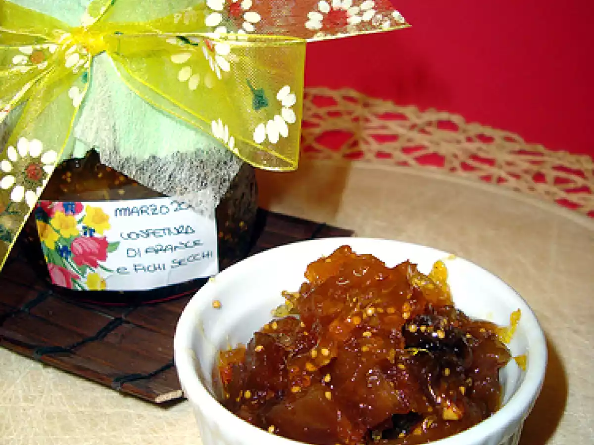 Confettura di arance e fichi secchi