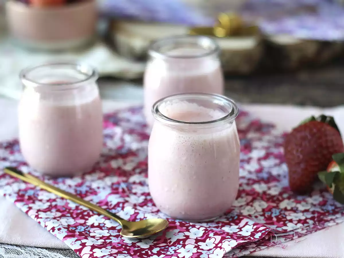 Cremoso alla fragola: il dessert proteico che ti conquisterà senza sensi di colpa!
