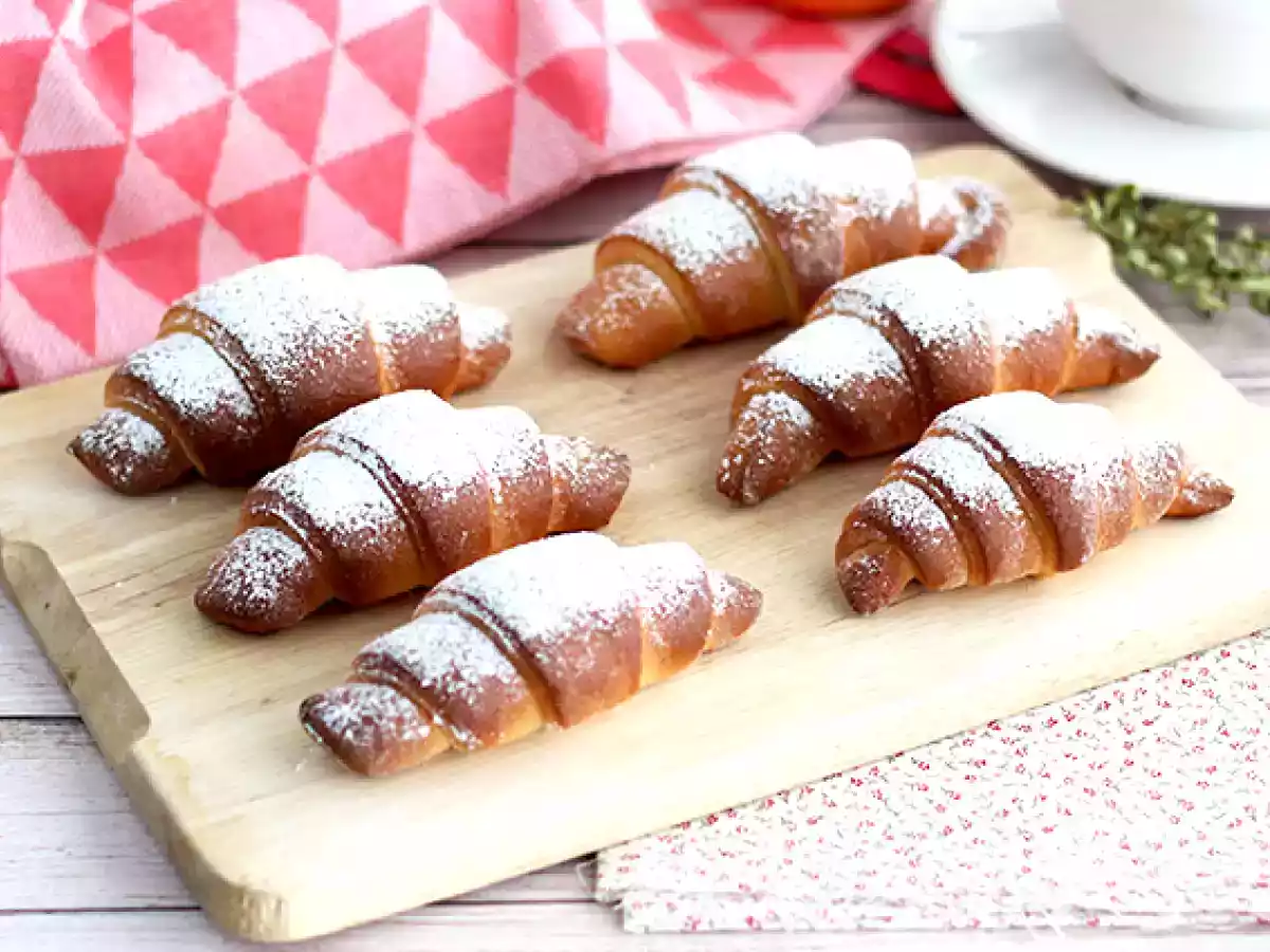 Croissants al latte condensato