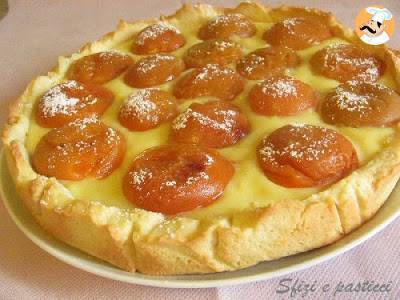 Crostata di albicocche con crema pasticcera