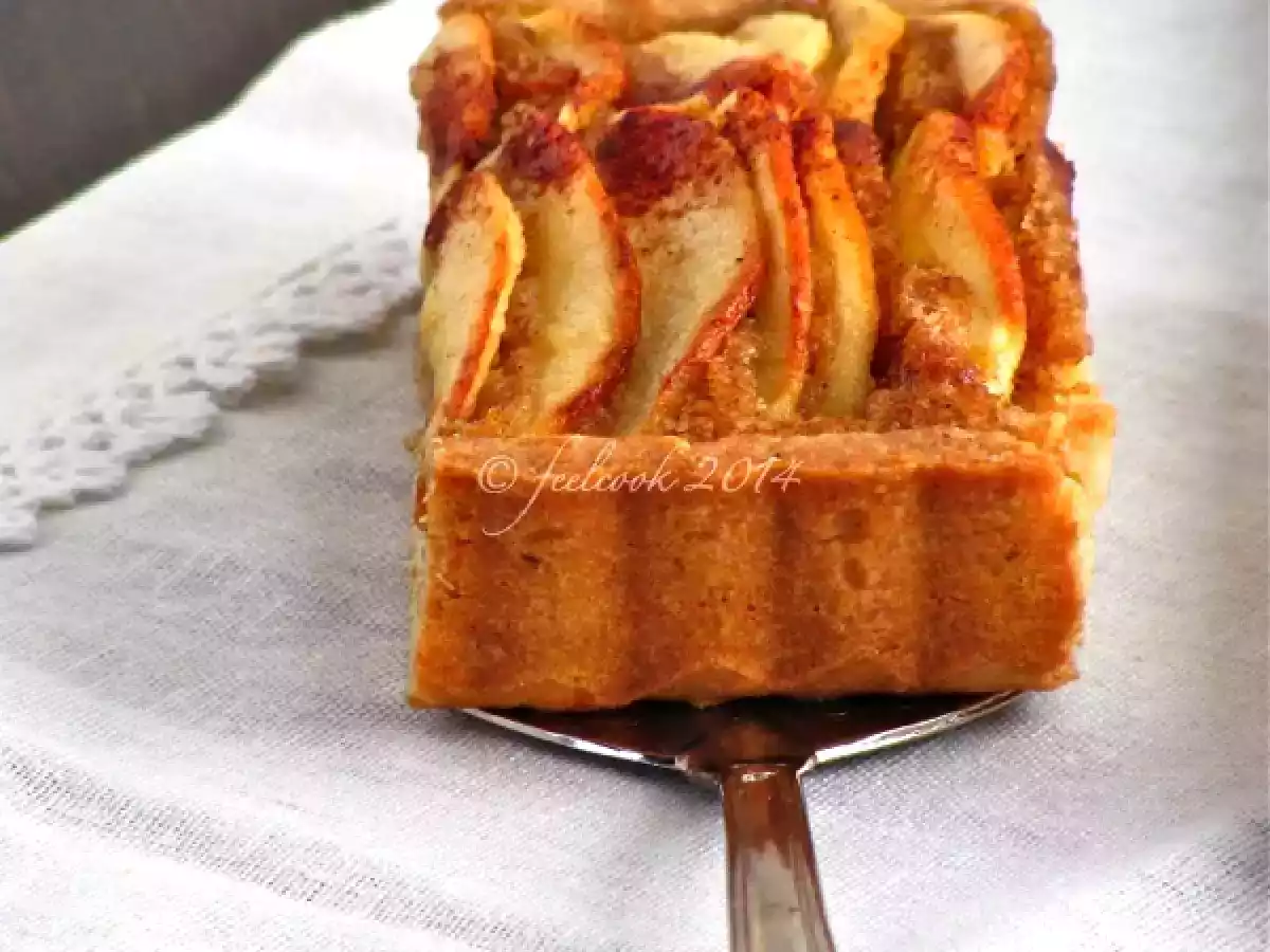 Crostata di mele con frangipane alla cannella - foto 2