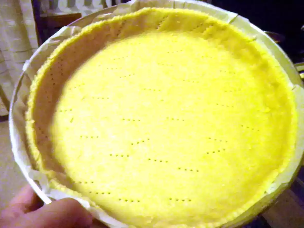 CrosTorta con pesche e crema pasticcera alla panna - foto 2