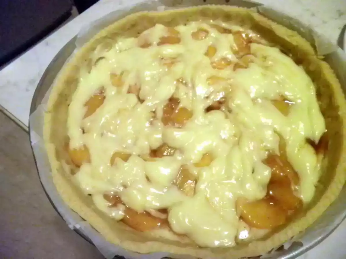 CrosTorta con pesche e crema pasticcera alla panna - foto 5