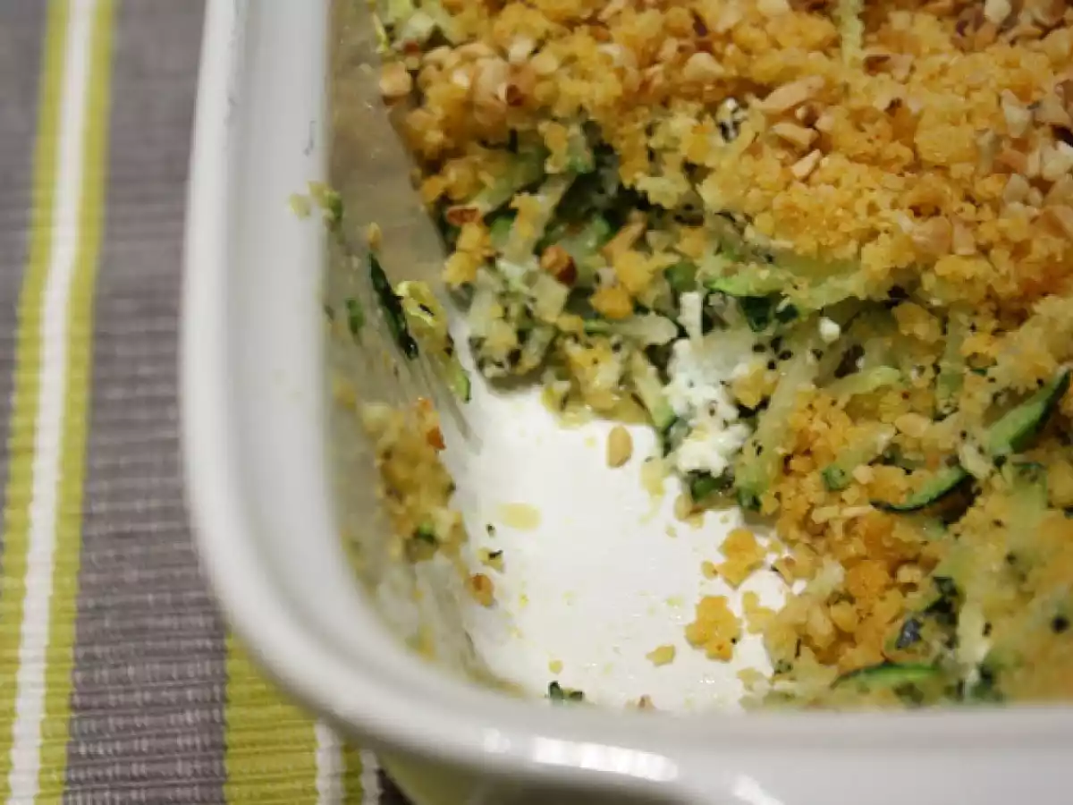 Crumble di zucchine e feta alle nocciole - foto 2
