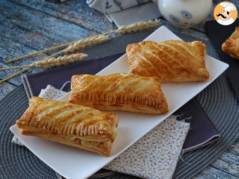 Fagottini di sfoglia al formaggio, lo snack salato facilissimo da preparare! - foto 3