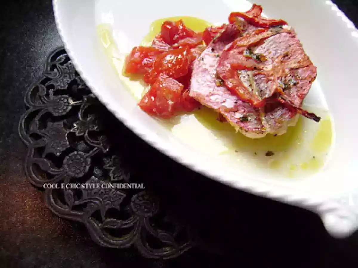 Filetti di triglia su un letto di verdure fresche - foto 4