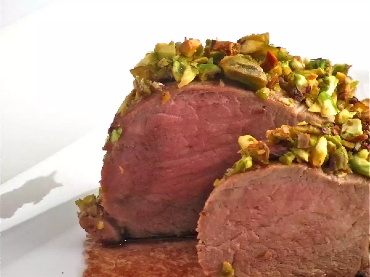 Filetto di maiale al mirto in crosta di pistacchi - foto 2