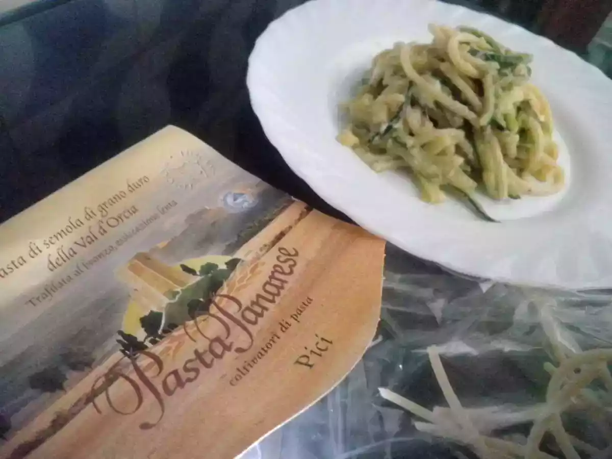 Finta carbonara di Pici con zucchine e mozzarella di bufala - foto 4