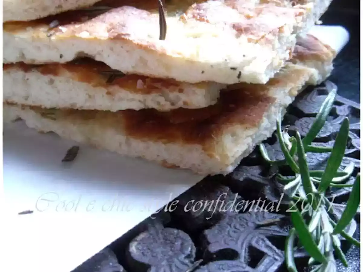 Focaccia al rosmarino e sale maldon affumicato