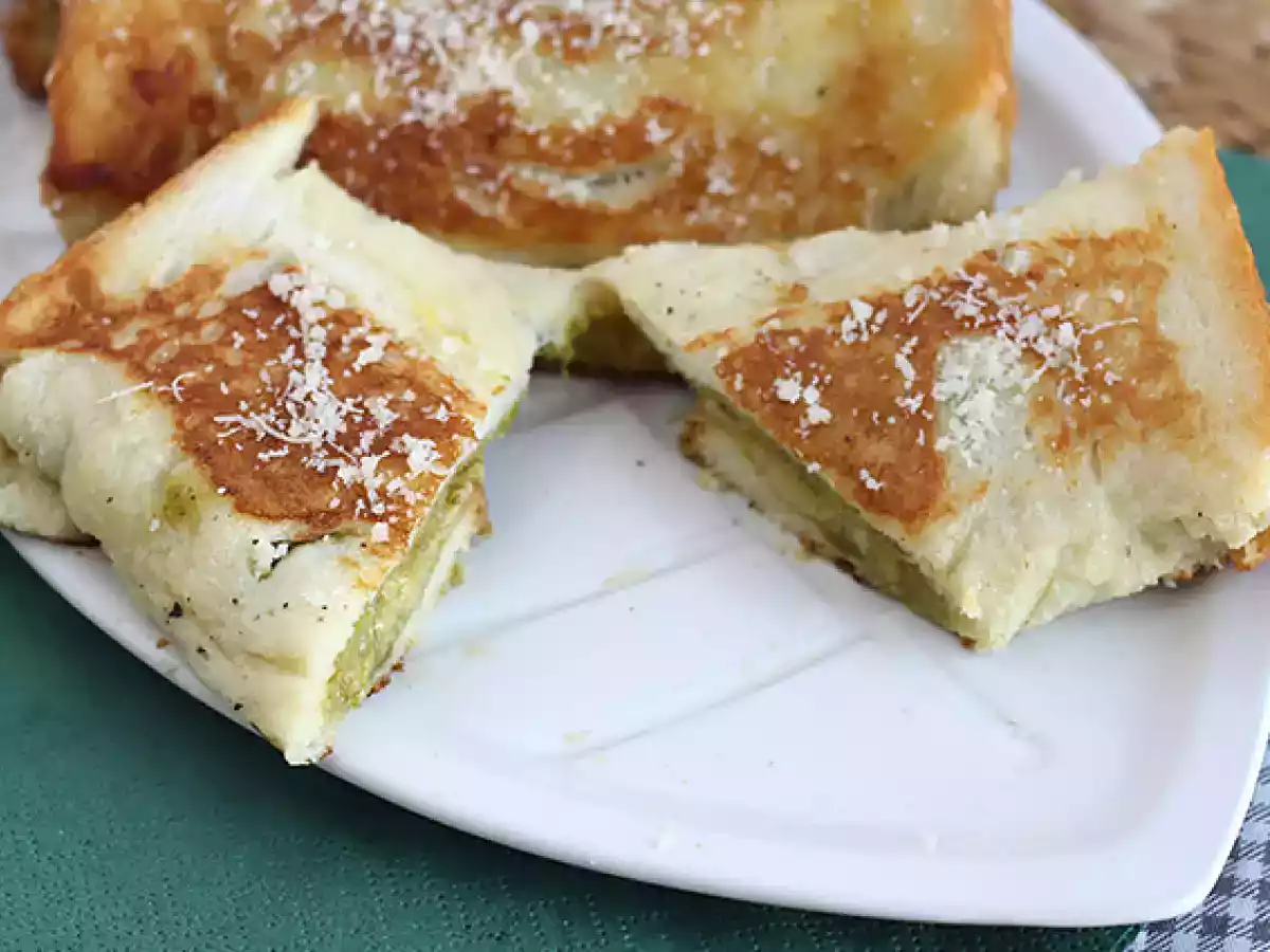French Toast salato al pesto, la ricetta facile per una cena veloce e sfiziosa - foto 2