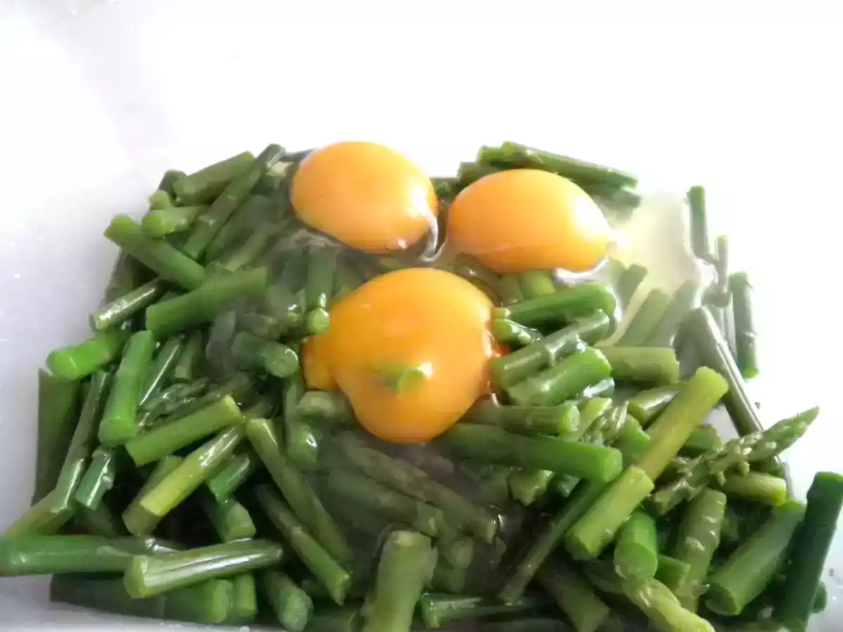 Frittata di asparagi e Scamorza al Tartufo del Caseificio 3 Monti