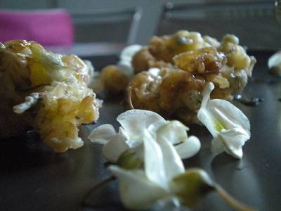 Frittelle Di Fiori Di Acacia Dolci E Salate Ricetta Petitchef