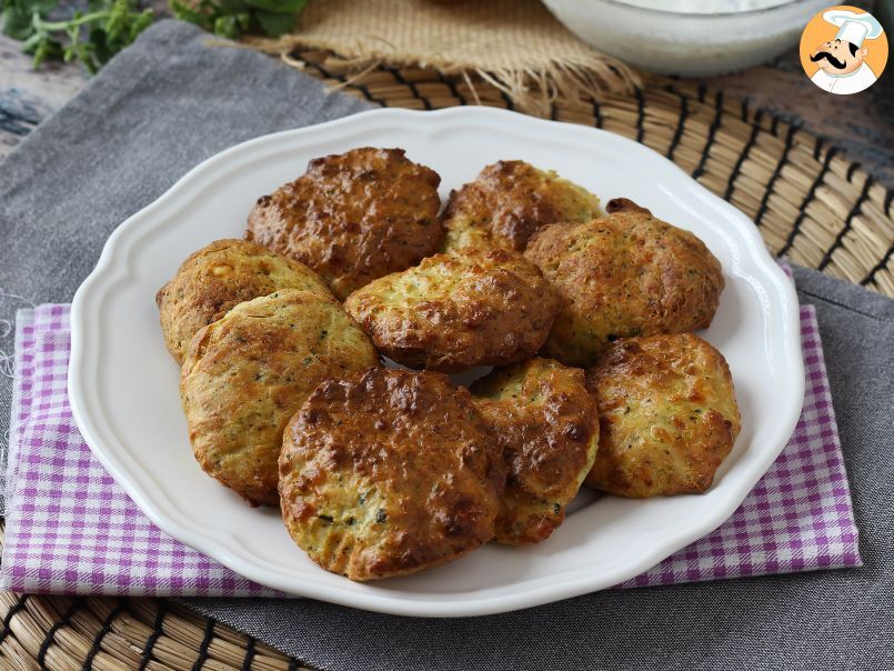 Frittelle di zucchine e feta in friggitrice ad aria - foto 2