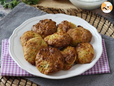 Frittelle di zucchine e feta in friggitrice ad aria - foto 2