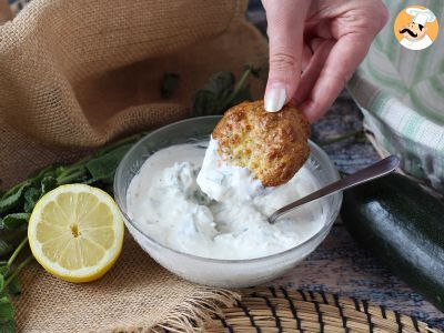 Frittelle di zucchine e feta in friggitrice ad aria - foto 3